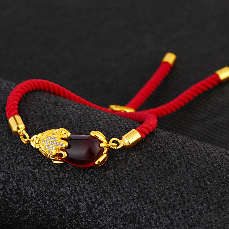 Fortune Jewel Wealth Attractor Red Agate Pixiu Red String Bracelet