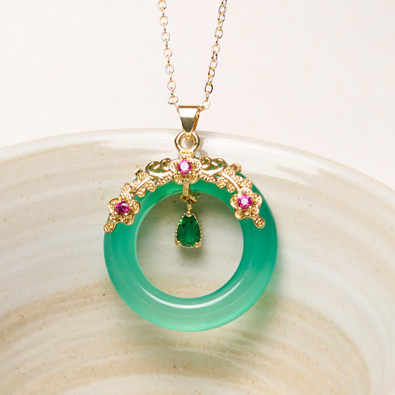 Fortune Jewel Green Chalcedony Peace Buckle Design Strength Necklace Pendant