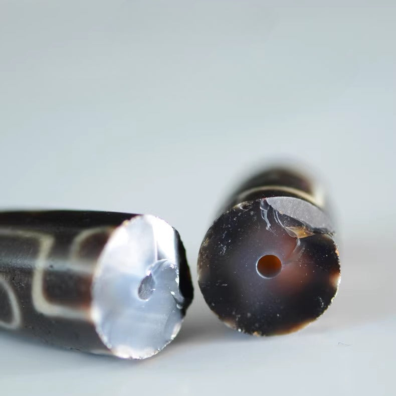 Dzi Bead Pendant Agate, Length 38mm and Width 11.5, Random Style
