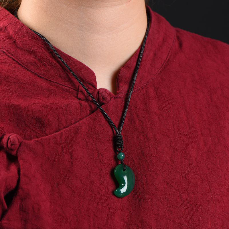 Fortune Jewel Red Agate Green Agate Moon Pattern Confidence Calm Necklace