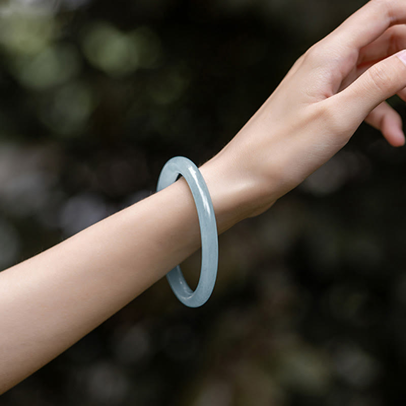 Fortune Jewel Natural Aquamarine Serenity Bangle Bracelet