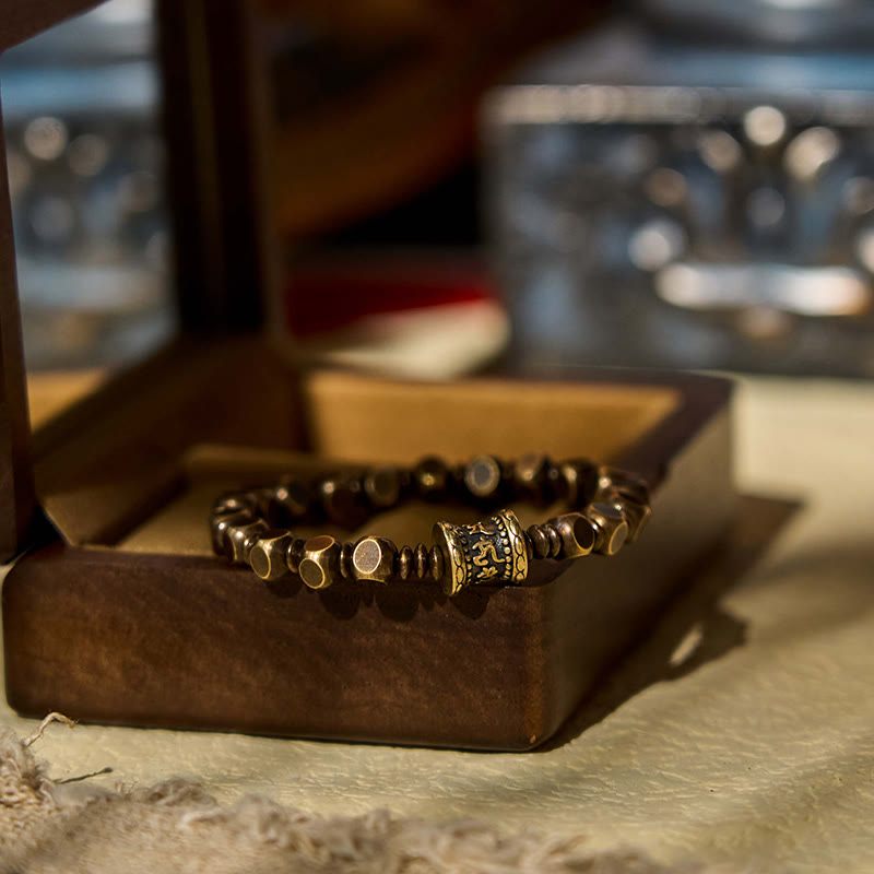 Fortune Jewel Tibetan Om Mani Padme Hum Carved Copper Brass Amulet Focus Bracelet