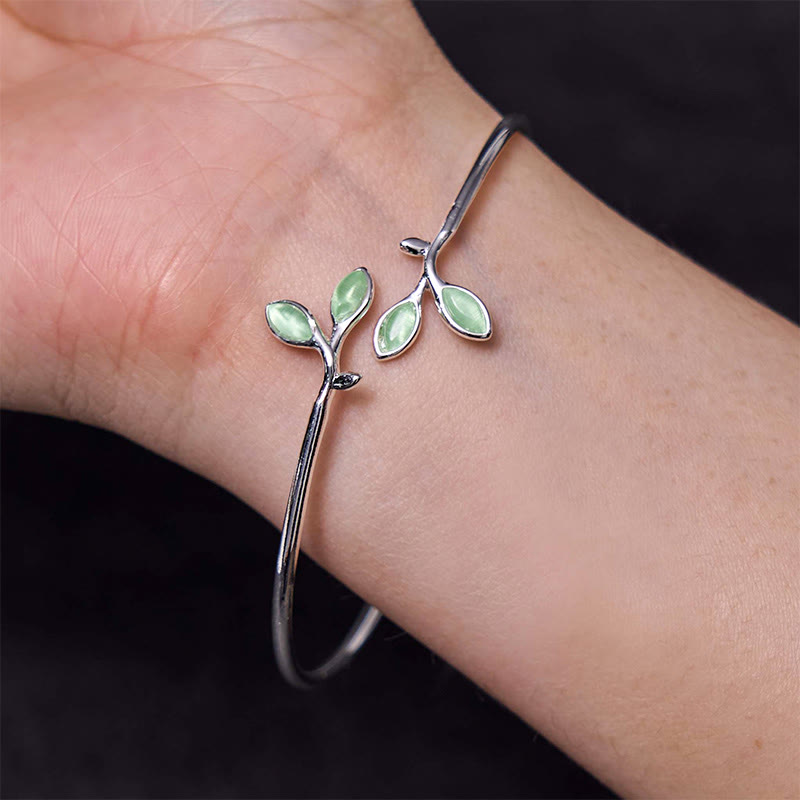 Fortune Jewel Leaf Pattern Cat Eye Support Cuff Bracelet Bangle