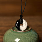 Fortune Jewel Natural Black Obsidian White Turquoise Yin Yang Peace Buckle Design Braided String Strength Necklace Pendant