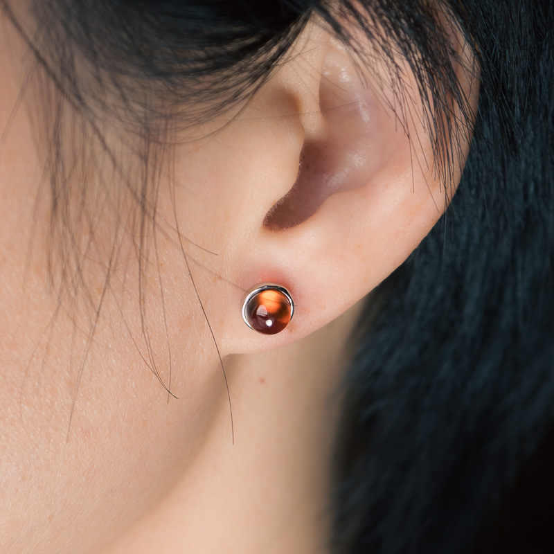 Fortune Jewel 925 Sterling Silver Garnet Protection Earrings