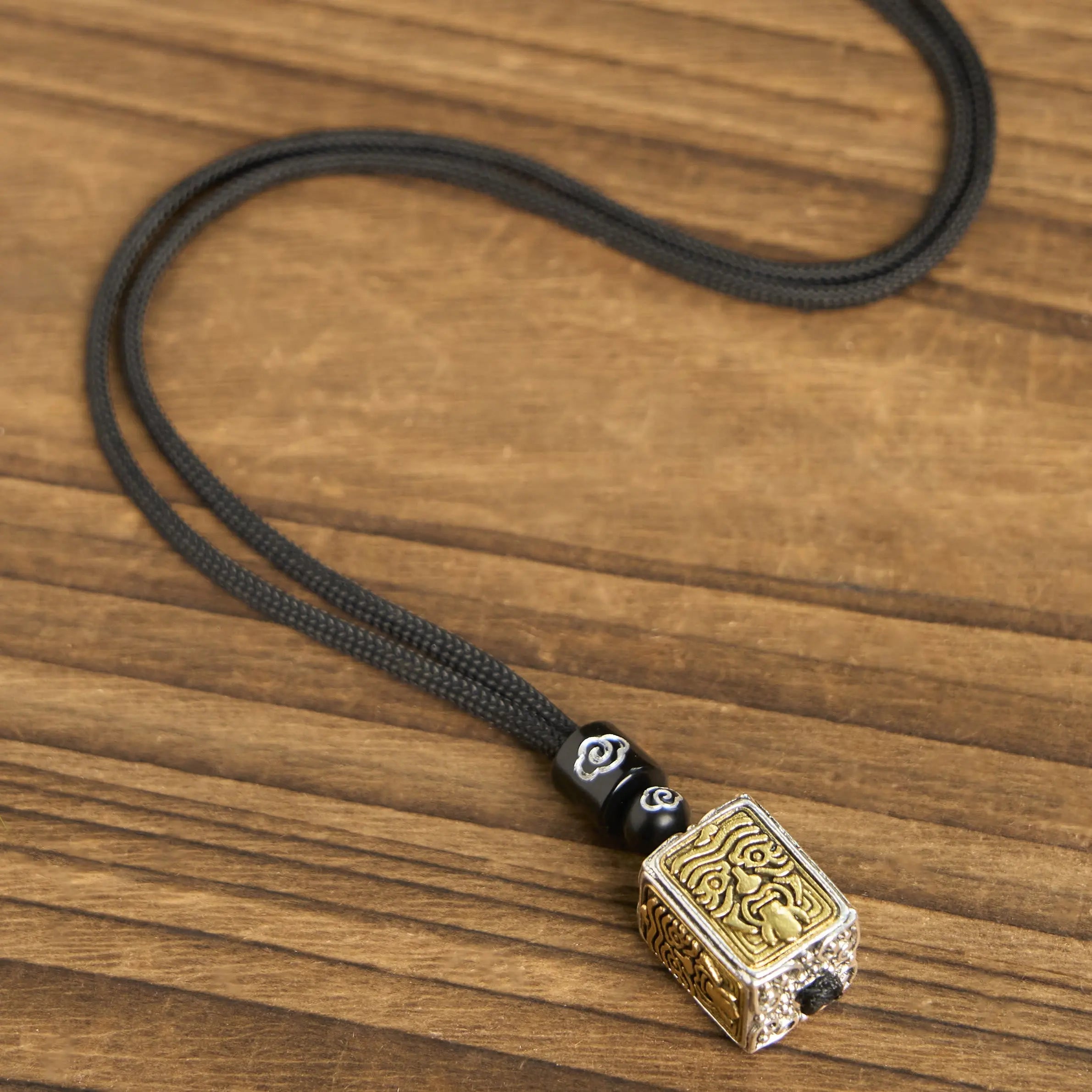 Fortune Jewel Tibetan Zakiram Goddess Of Wealth Protection Rope Square Necklace Pendant Fortune Jewel