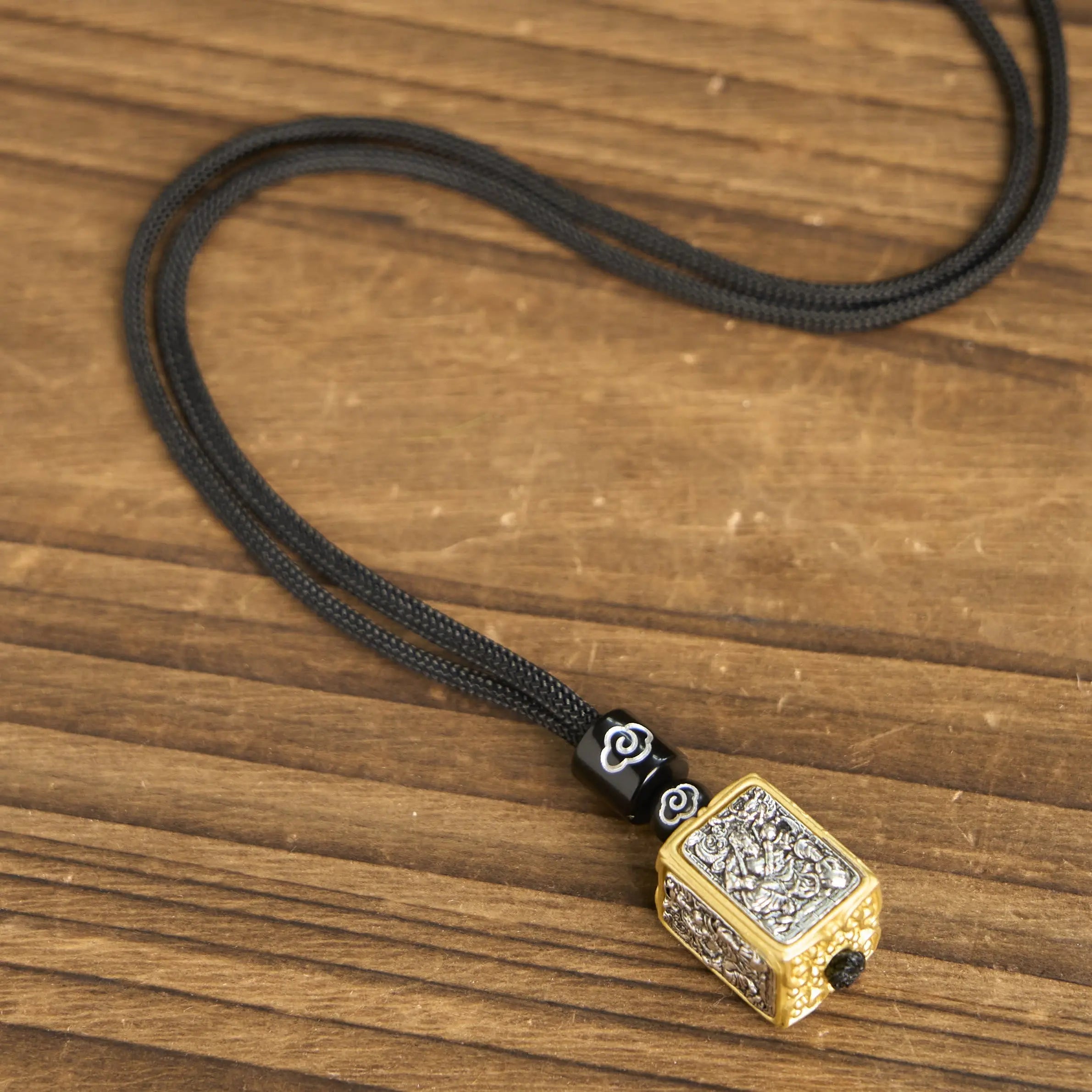 Fortune Jewel Tibetan Zakiram Goddess Of Wealth Protection Rope Square Necklace Pendant Fortune Jewel