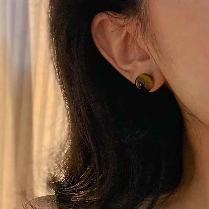 Fortune Jewel Simple Tiger Eye Retro Round Protection Stud Earrings