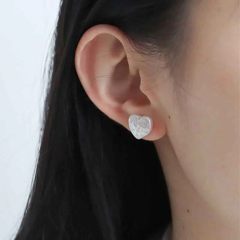 Fortune Jewel Retro Pearl Heart Shape Design Wisdom Stud Earrings