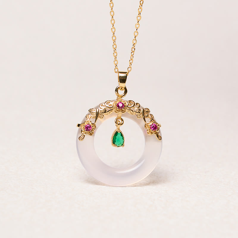 Fortune Jewel Green Chalcedony Peace Buckle Design Strength Necklace Pendant