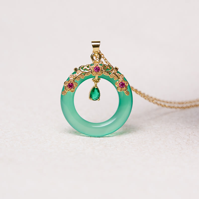 Fortune Jewel Green Chalcedony Peace Buckle Design Strength Necklace Pendant