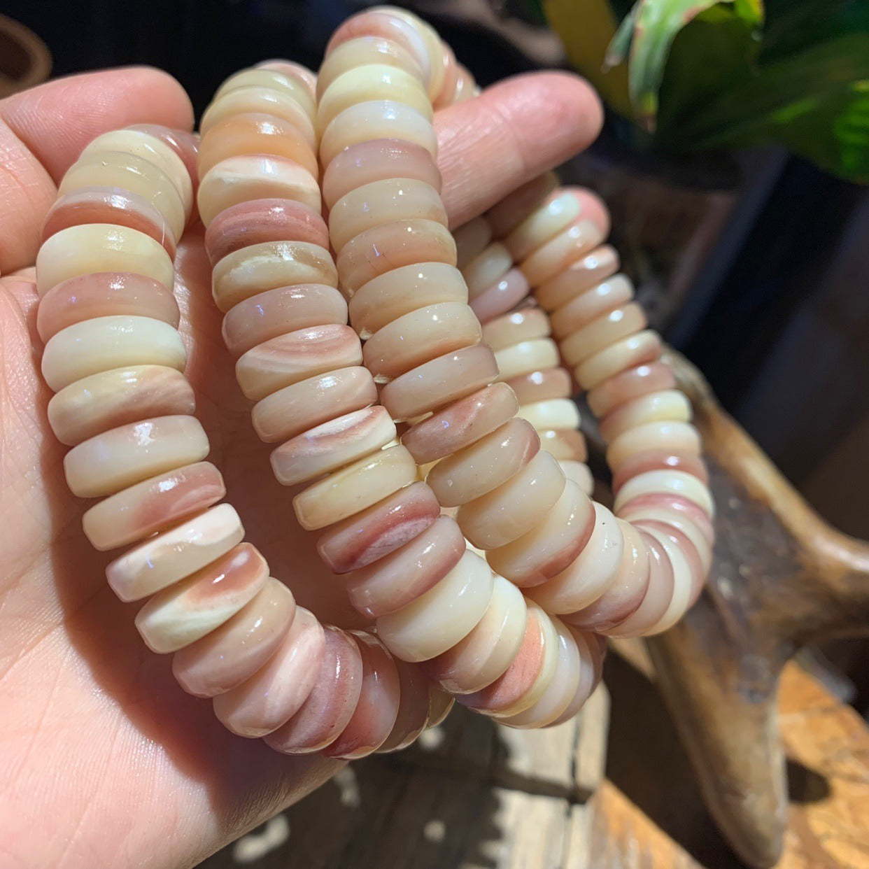 Large Camel Bone Flake Bracelet（14.5mm*5mm）