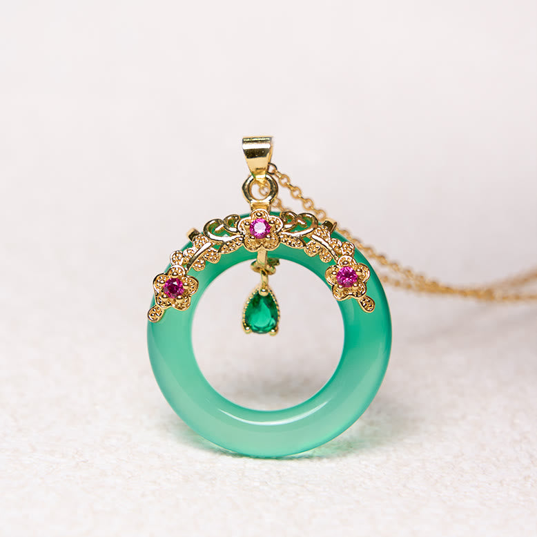 Fortune Jewel Green Chalcedony Peace Buckle Design Strength Necklace Pendant