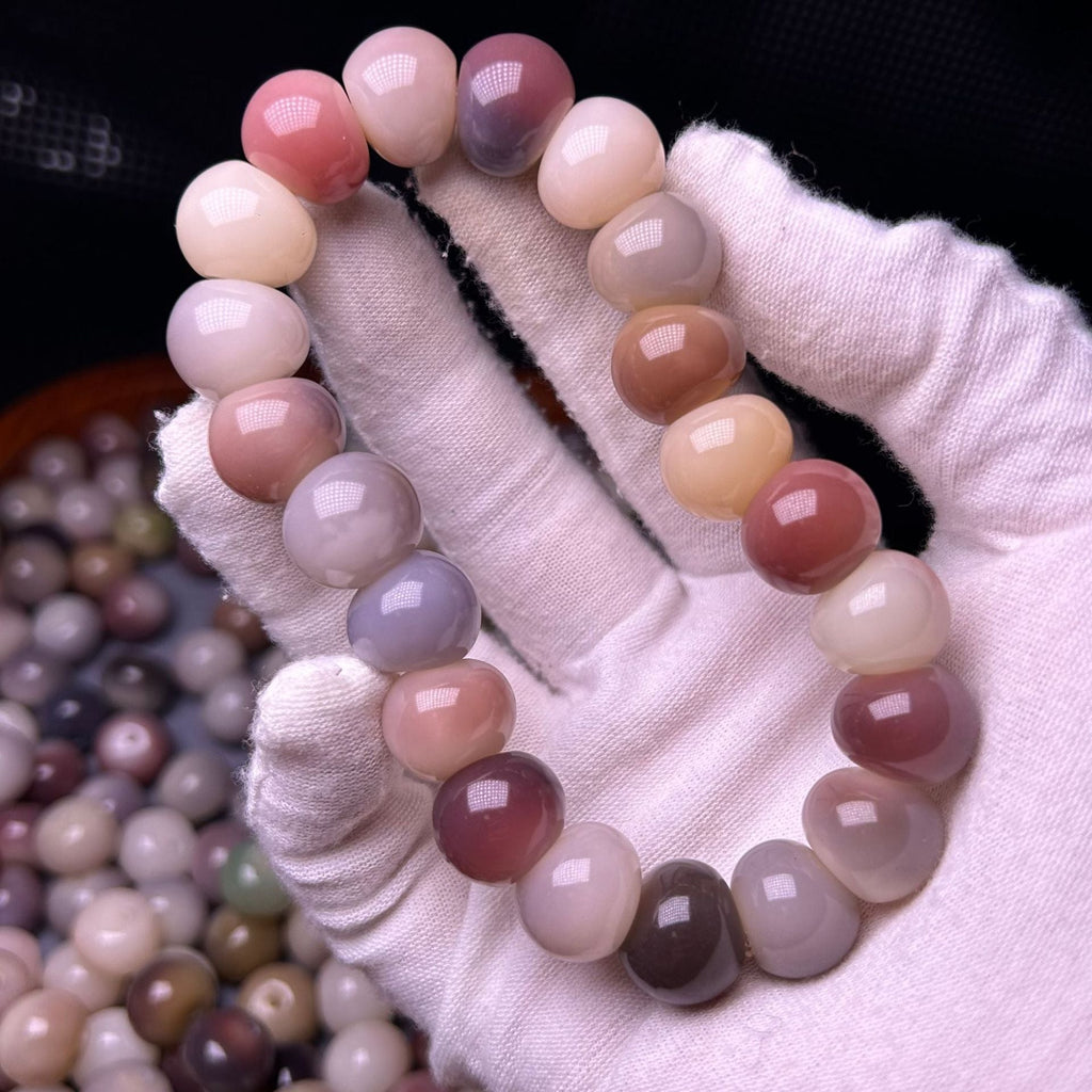 Drunken Grape – Garlic-Shaped Bodhi Bracelet