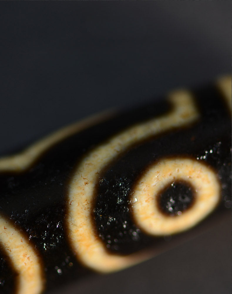 Tibetan Dzi Bead Pendant Agate, Length 58mm and Width 13mm, Totem Random