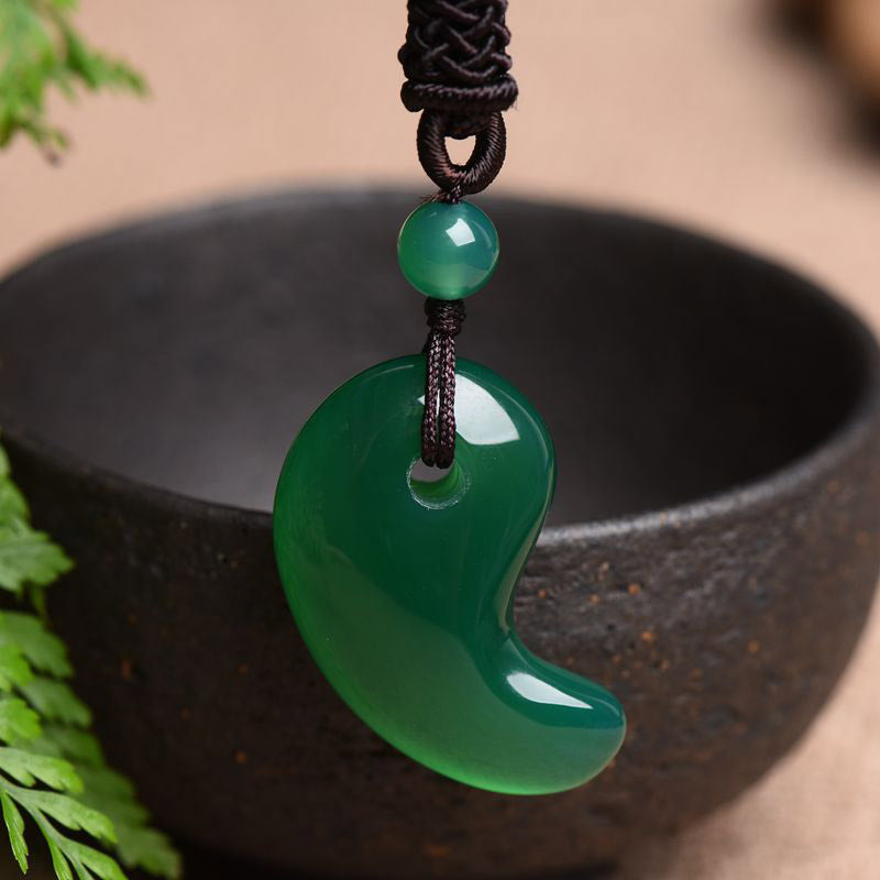 Fortune Jewel Red Agate Green Agate Moon Pattern Confidence Calm Necklace