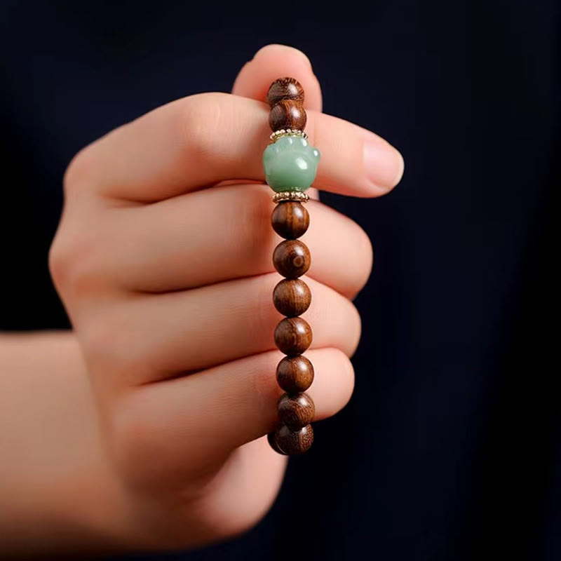 Fortune Jewel Sandalwood Lovely Cat Paw Protection Bracelet