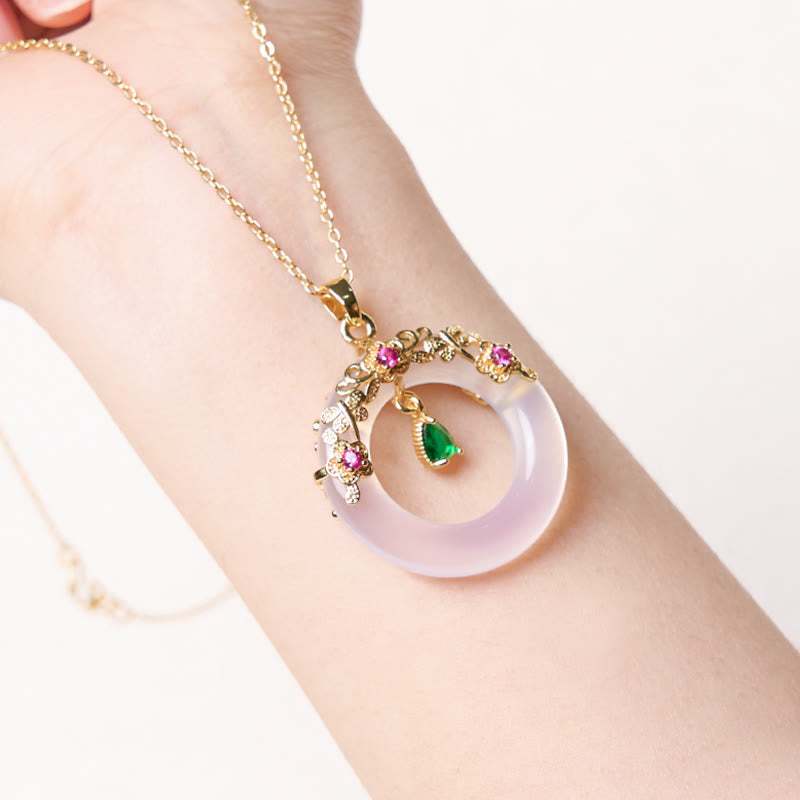 Fortune Jewel Green Chalcedony Peace Buckle Design Strength Necklace Pendant