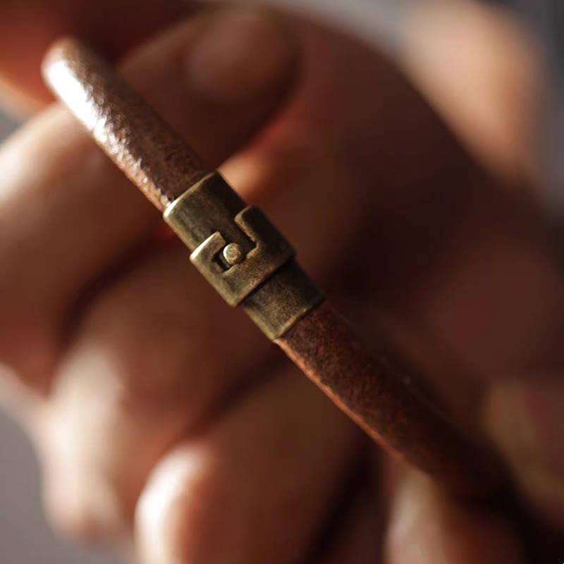 Fortune Jewel Retro Leather Luck Healing Copper Magnetic Buckle Bracelet