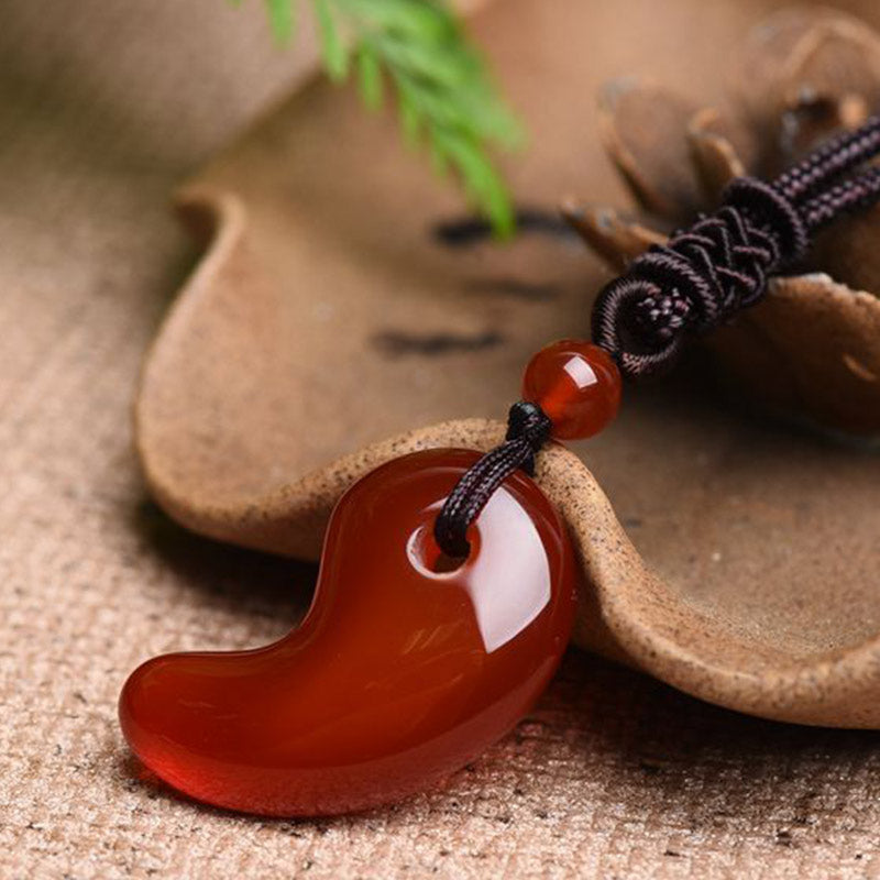 Fortune Jewel Red Agate Green Agate Moon Pattern Confidence Calm Necklace