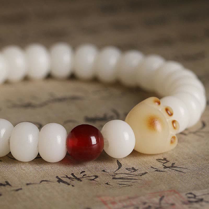 Fortune Jewel Natural Bodhi Seed Lovely Paw Lucky Cat Bracelet