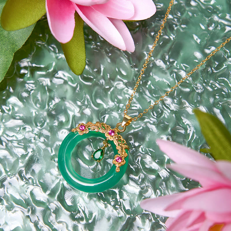 Fortune Jewel Green Chalcedony Peace Buckle Design Strength Necklace Pendant