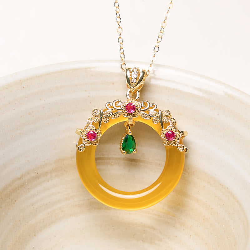 Fortune Jewel Green Chalcedony Peace Buckle Design Strength Necklace Pendant