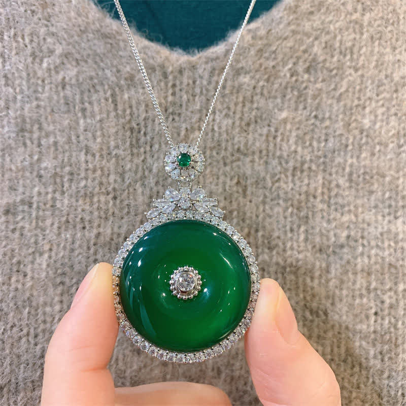 Fortune Jewel Green Chalcedony Round Peace Buckle Strength Necklace Pendant