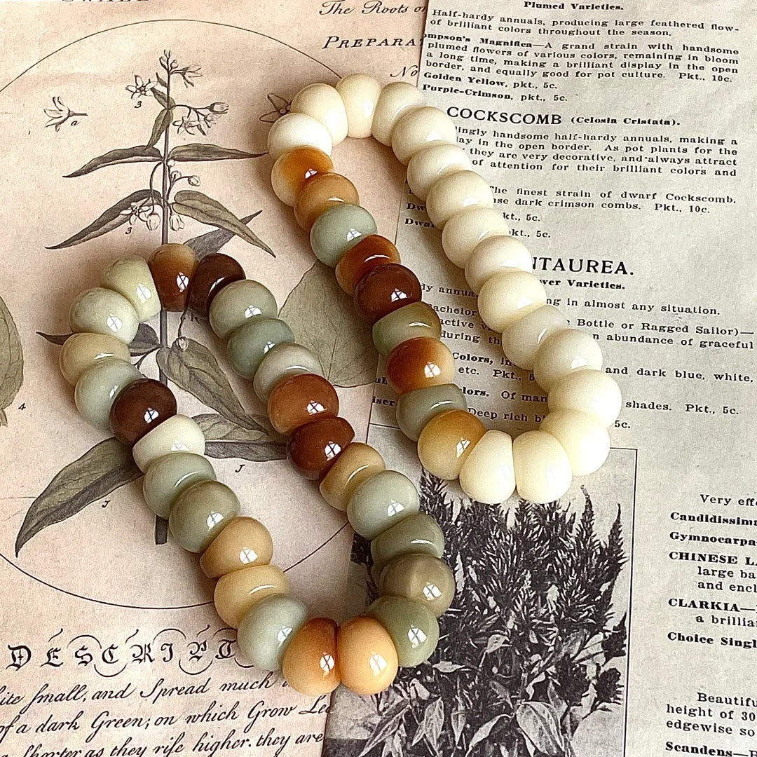 Milky Coffee Garlic Clove Bodhi Bracelet – 14mm Beads, Playable & Stress-Relieving