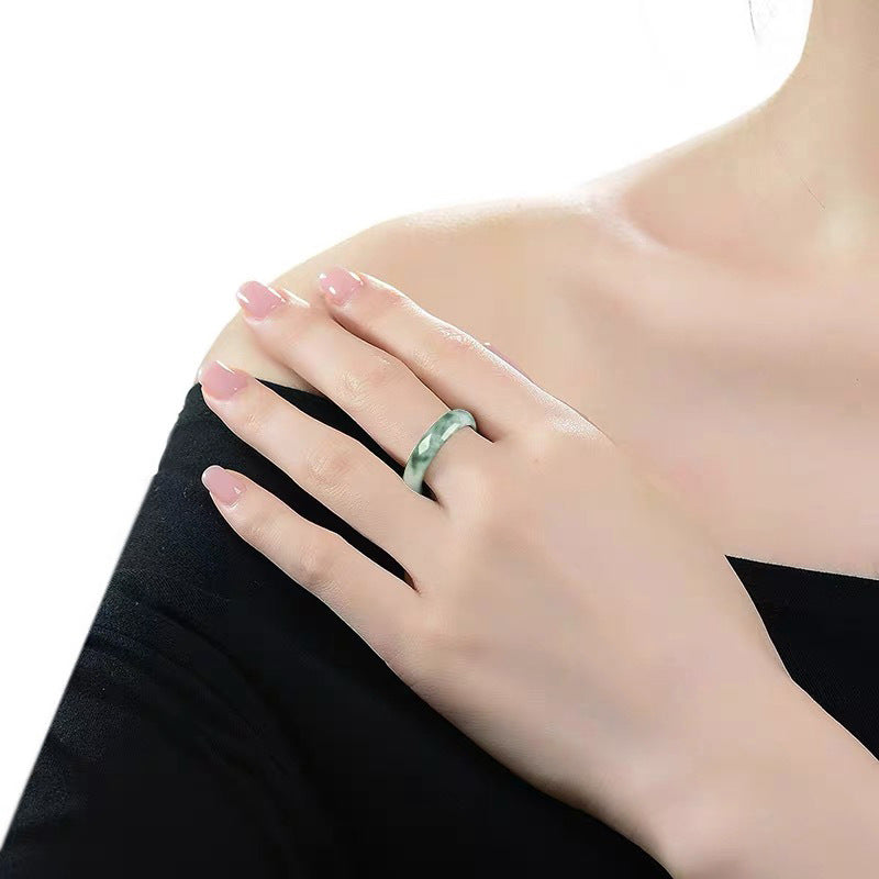 Jadeite "Flowing Green" Ring – Elegant & Timeless
