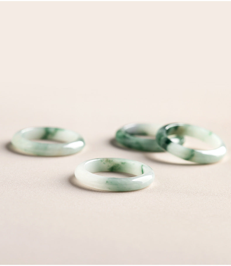Jadeite "Flowing Green" Ring – Elegant & Timeless