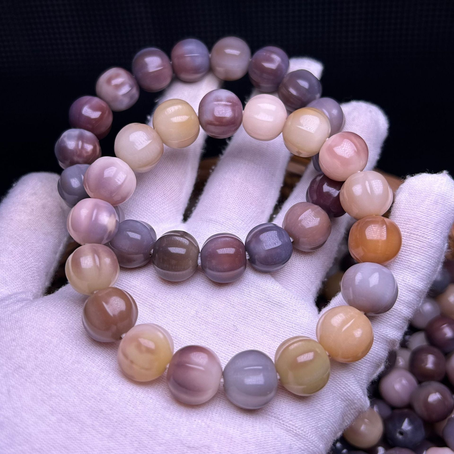Misty Grape – Sharkback Bodhi Beads in Dreamy Purple