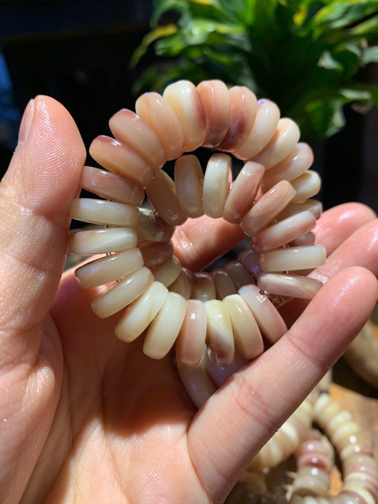 Large Camel Bone Flake Bracelet（14.5mm*5mm）