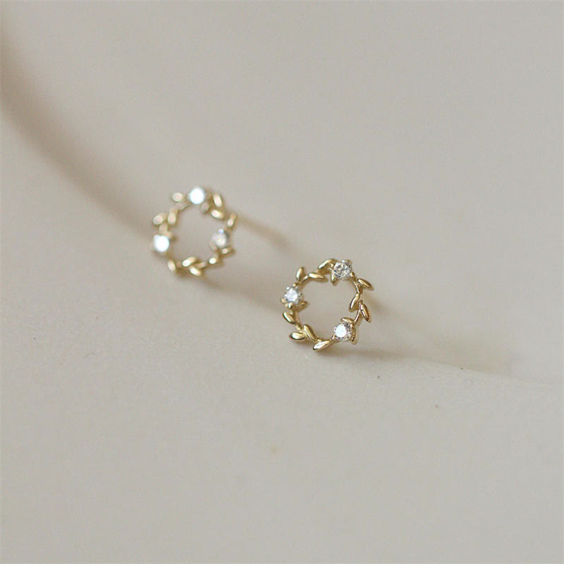 Fortune Jewel 925 Sterling Silver Posts Copper Metal Tiny Wreath Stud Blessing Flower Earrings