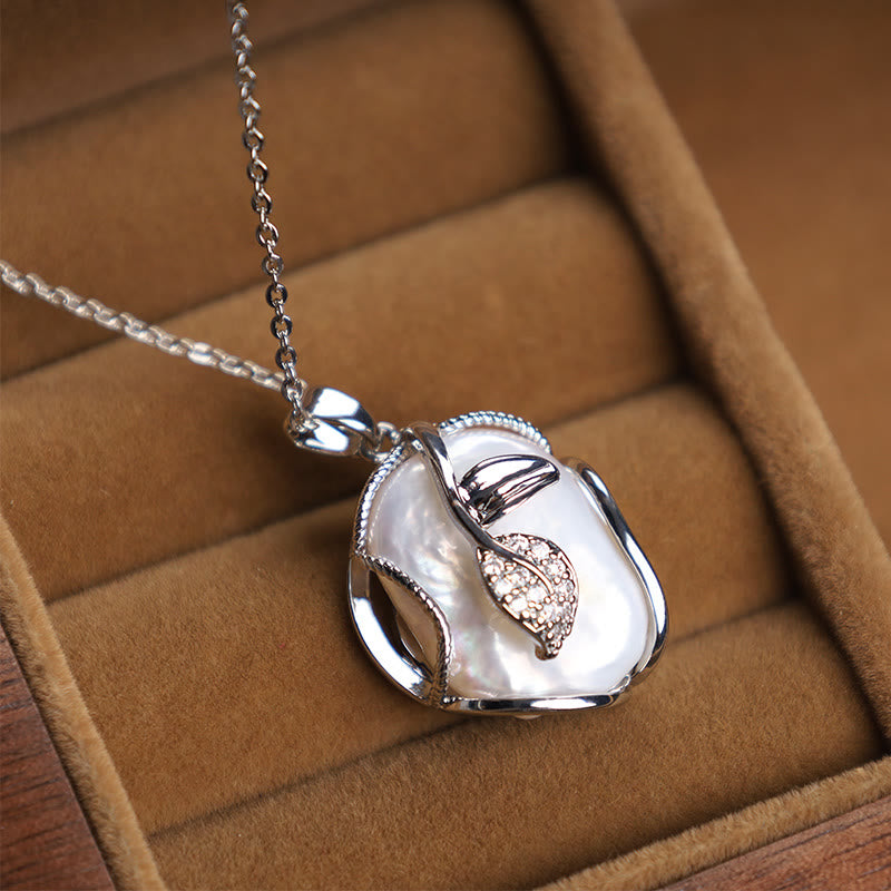 Fortune Jewel 18K Gold Plated Copper Natural Baroque Pearl Flower Sincerity Necklace Pendant