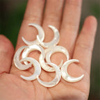 Fortune Jewel Natural Tridacna Stone Crescent Moon Blessing Necklace Pendant