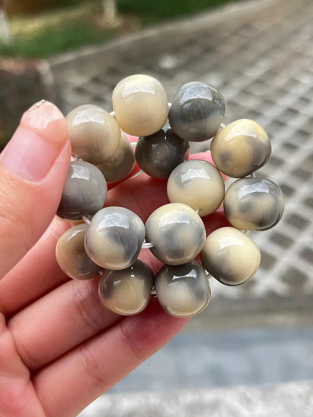 Creamy Gray Bodhi Bead Bracelet for Everyday Calm 14mm