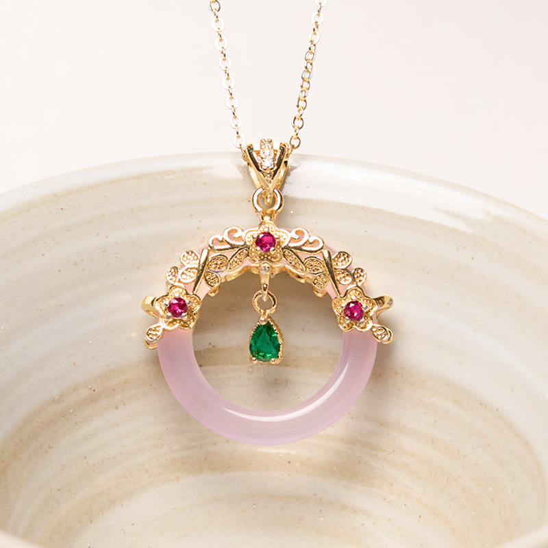Fortune Jewel Green Chalcedony Peace Buckle Design Strength Necklace Pendant