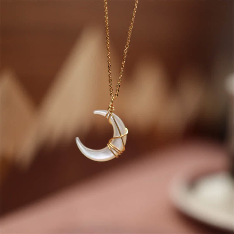 Fortune Jewel Natural Tridacna Stone Crescent Moon Blessing Necklace Pendant