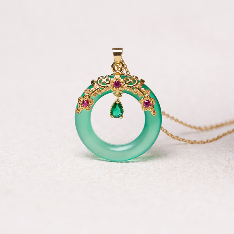Fortune Jewel Green Chalcedony Peace Buckle Design Strength Necklace Pendant