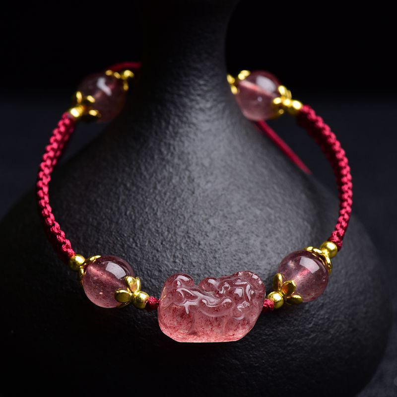 Fortune Jewel Natural Strawberry Crystal Pixiu Charm Lucky Red String Bracelet