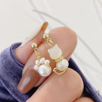 Fortune Jewel Cute Cat Paw Pearl Wisdom Stud Drop Earrings