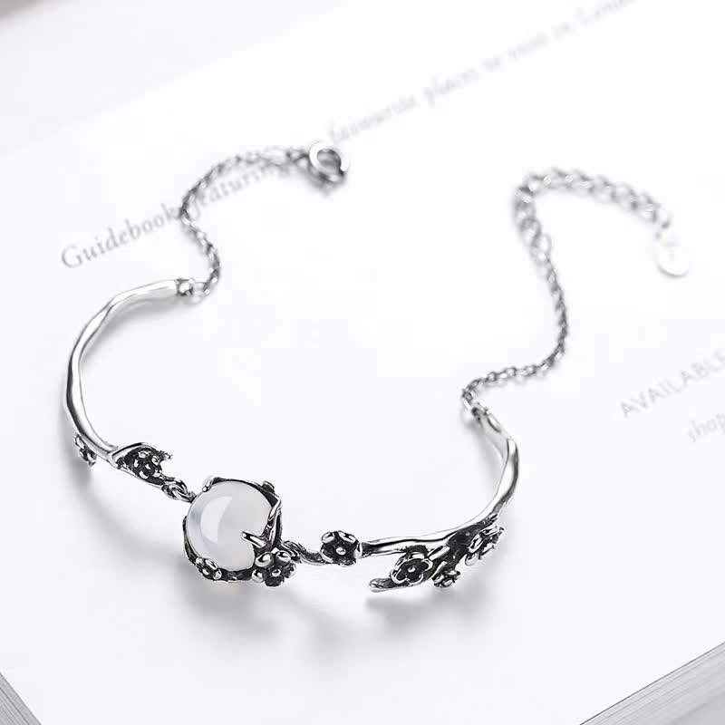 Fortune Jewel Plum Blossom Chalcedony Positive Bracelet