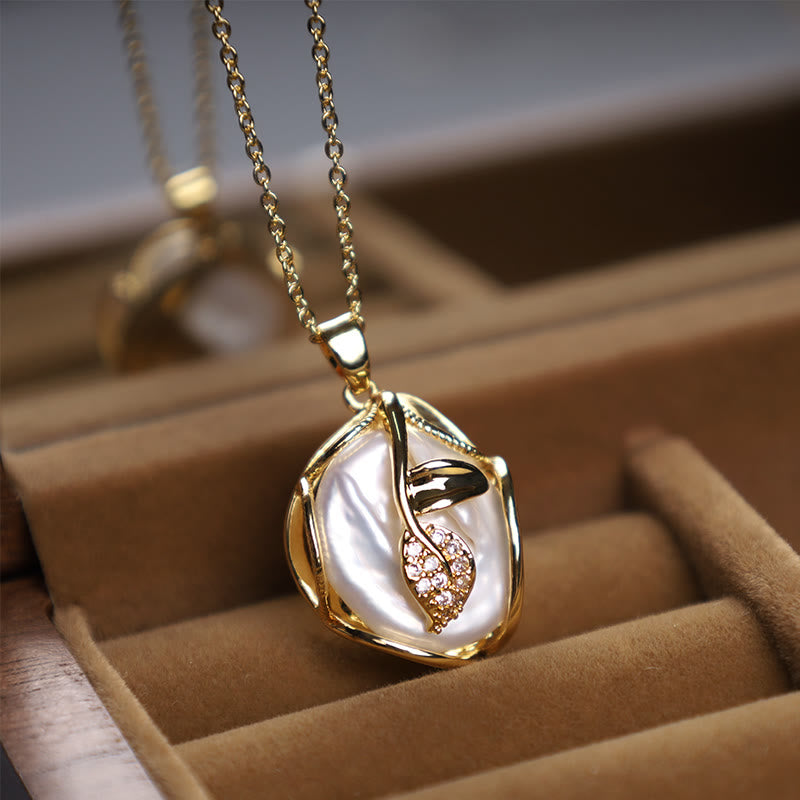 Fortune Jewel 18K Gold Plated Copper Natural Baroque Pearl Flower Sincerity Necklace Pendant