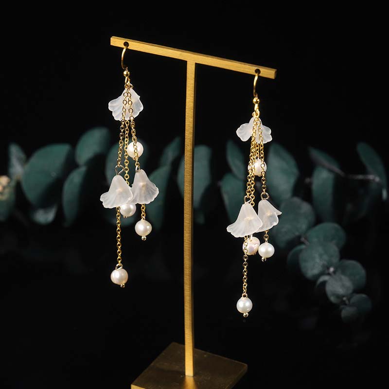 Fortune Jewel Pearl Flower Petals Luck Drop Earrings