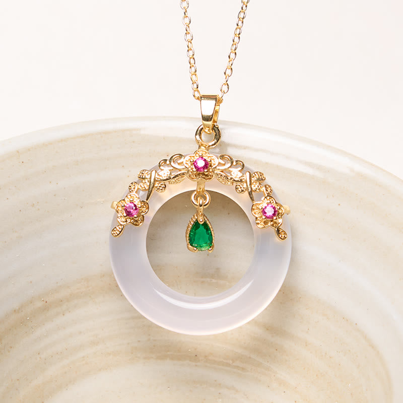 Fortune Jewel Green Chalcedony Peace Buckle Design Strength Necklace Pendant