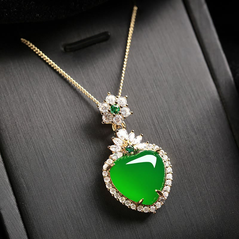 Fortune Jewel Green Chalcedony Love Heart Design Strength Necklace Pendant