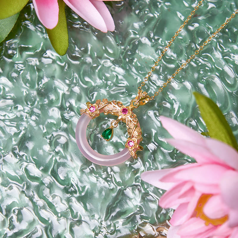 Fortune Jewel Green Chalcedony Peace Buckle Design Strength Necklace Pendant